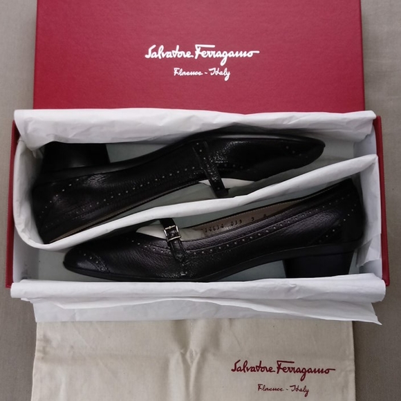 Salvatore Ferragamo Shoes - NWT Salvatore Ferragamo Mary Jane heels